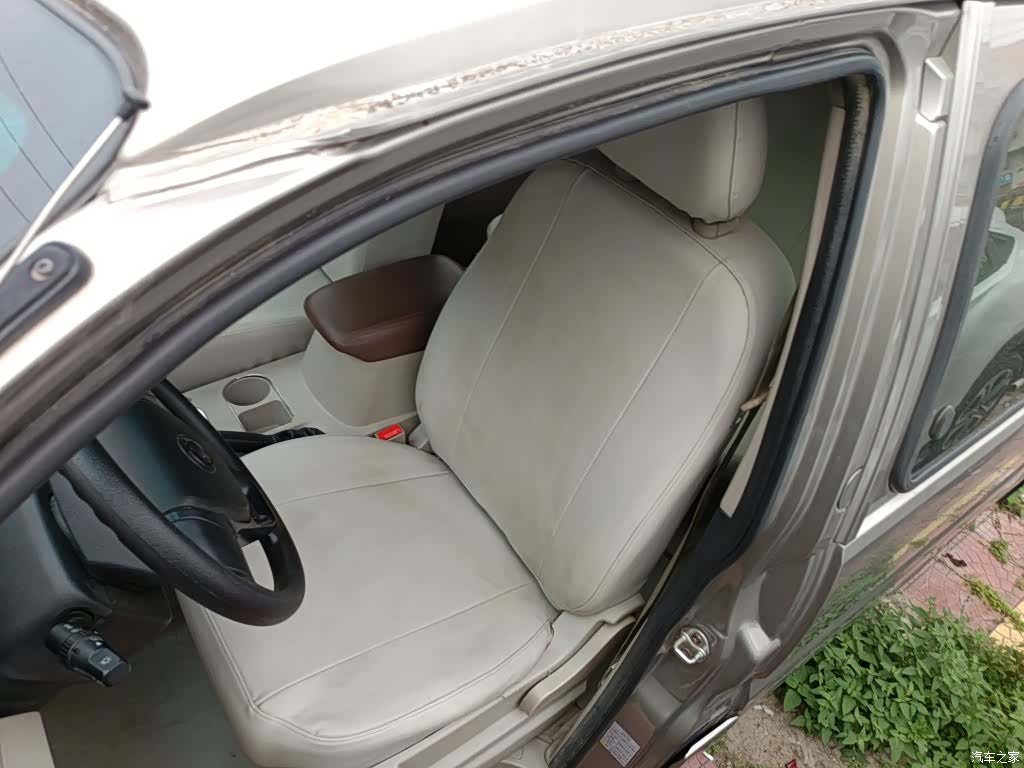 DongFeng M5, 2017 15
