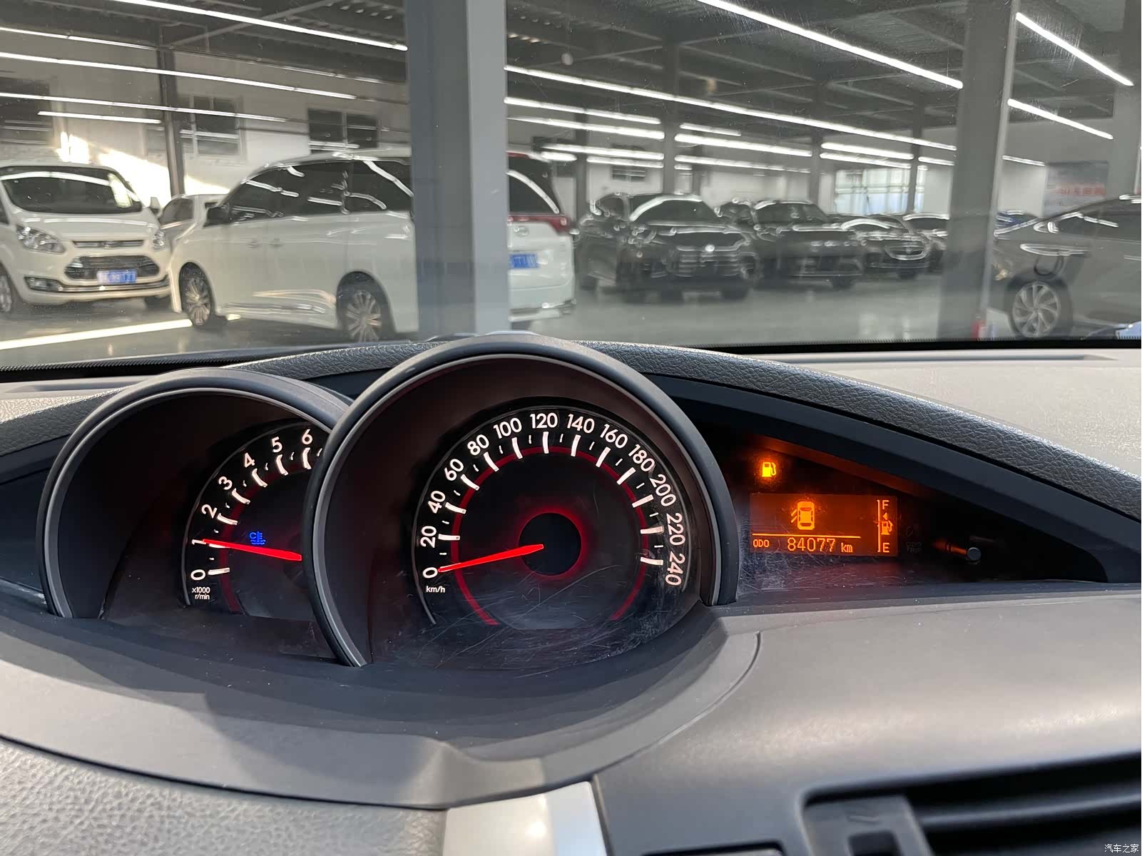 Toyota 180E, 2015 9