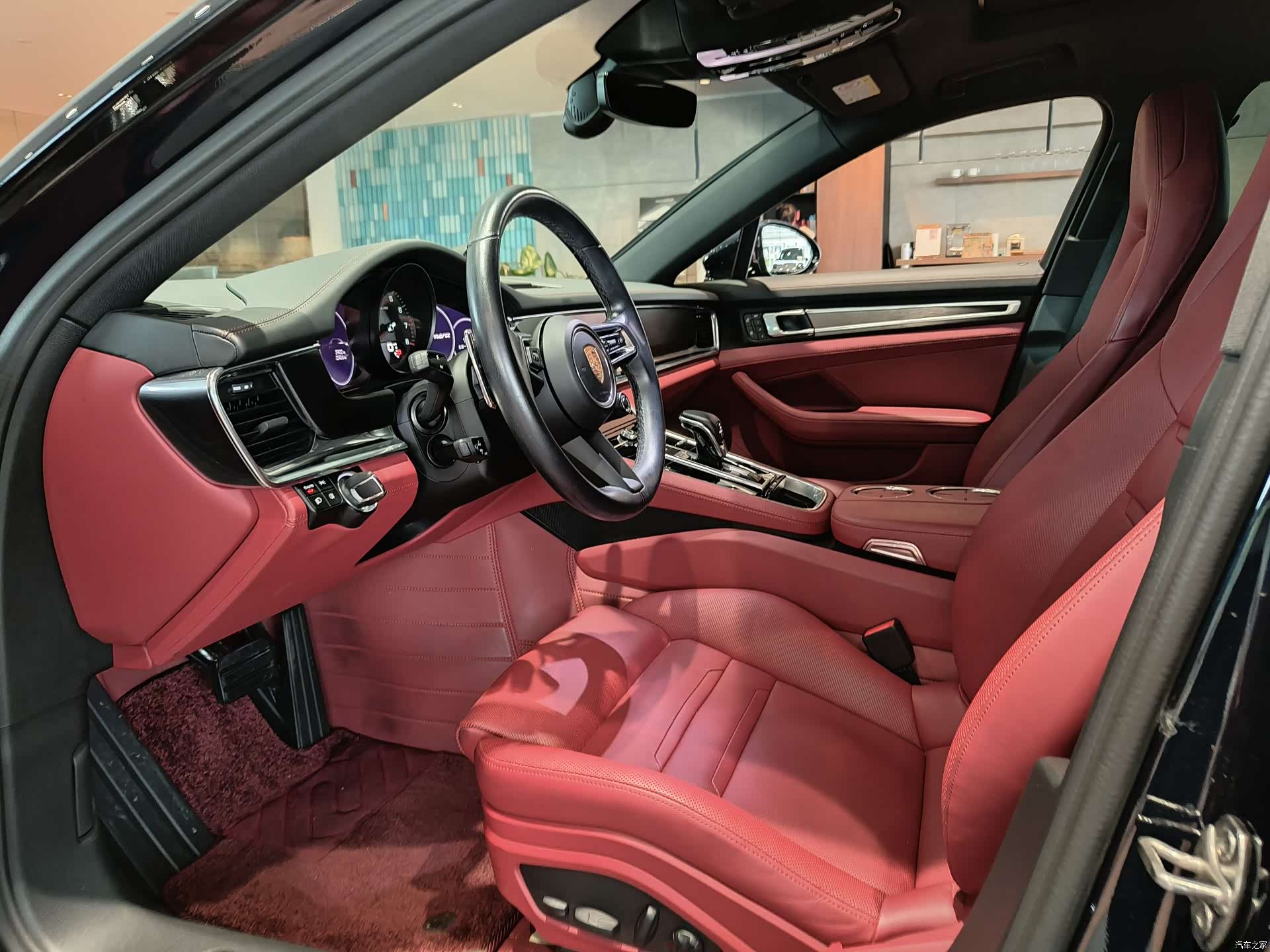 Porsche Panamera, 2023 9