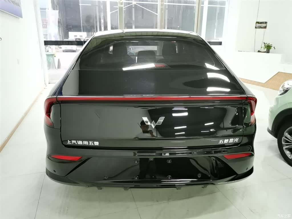 Wuling Starlight, 2025 6