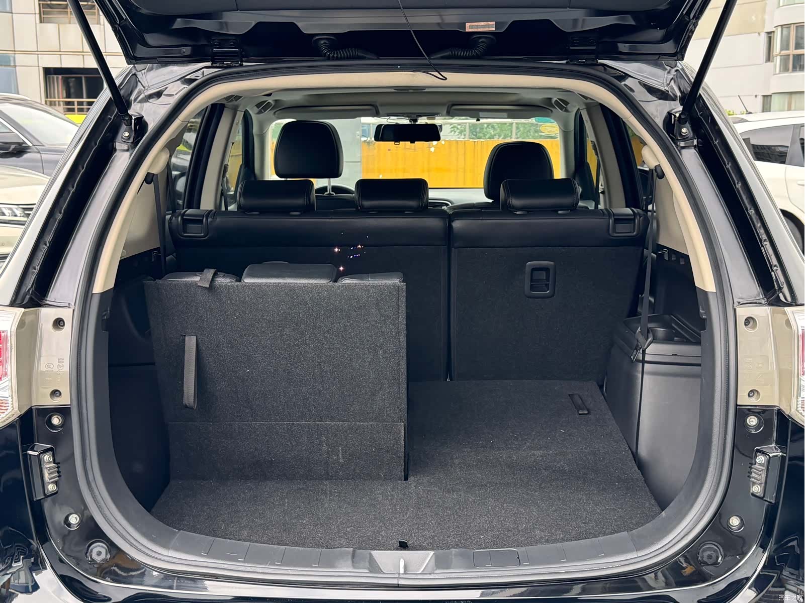 Mitsubishi Outlander, 2014 8