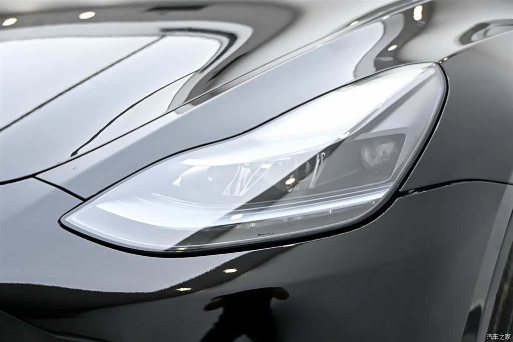 Tesla Model Y, 2023 9