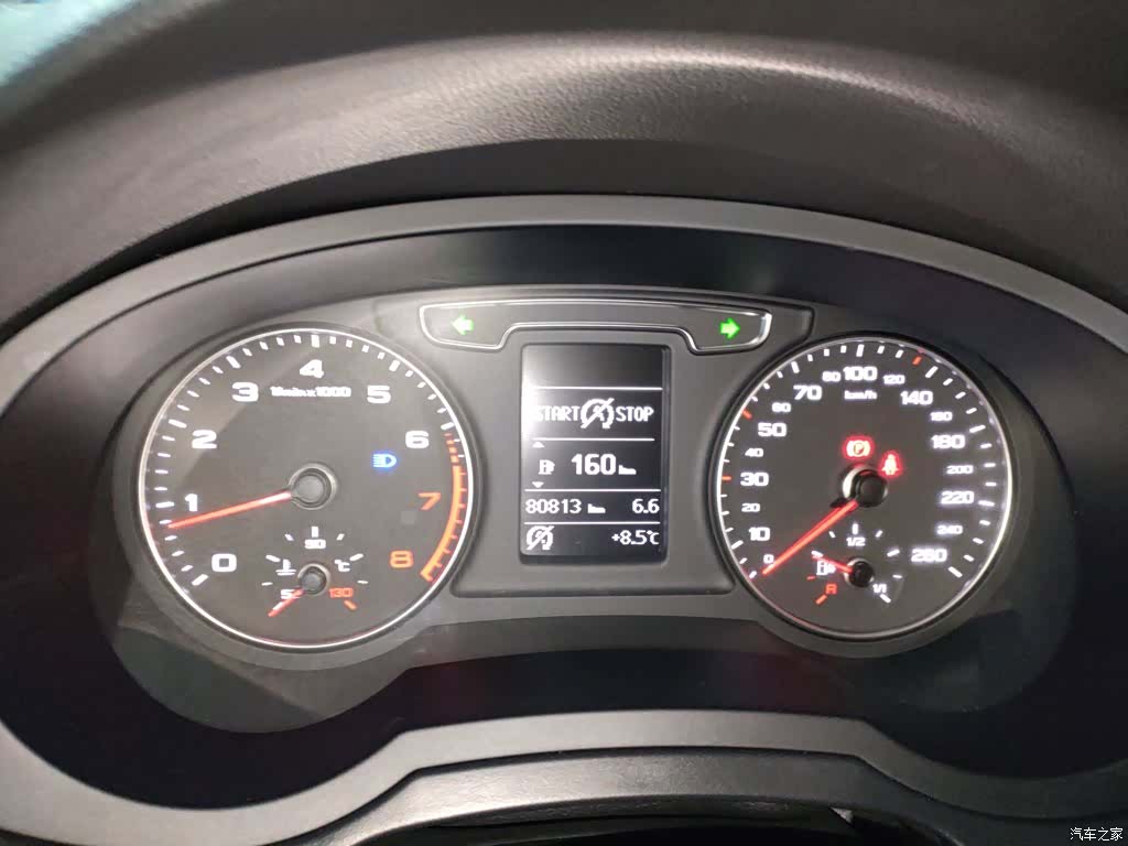 Audi Q3, 2019 8