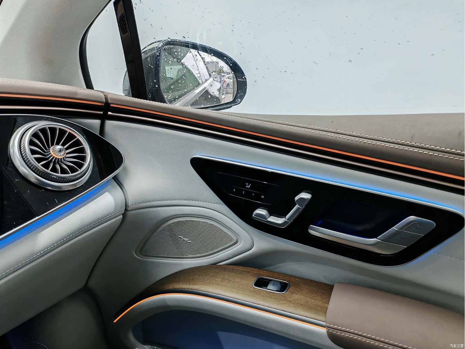 Mercedes-Benz EQS, 2025 16