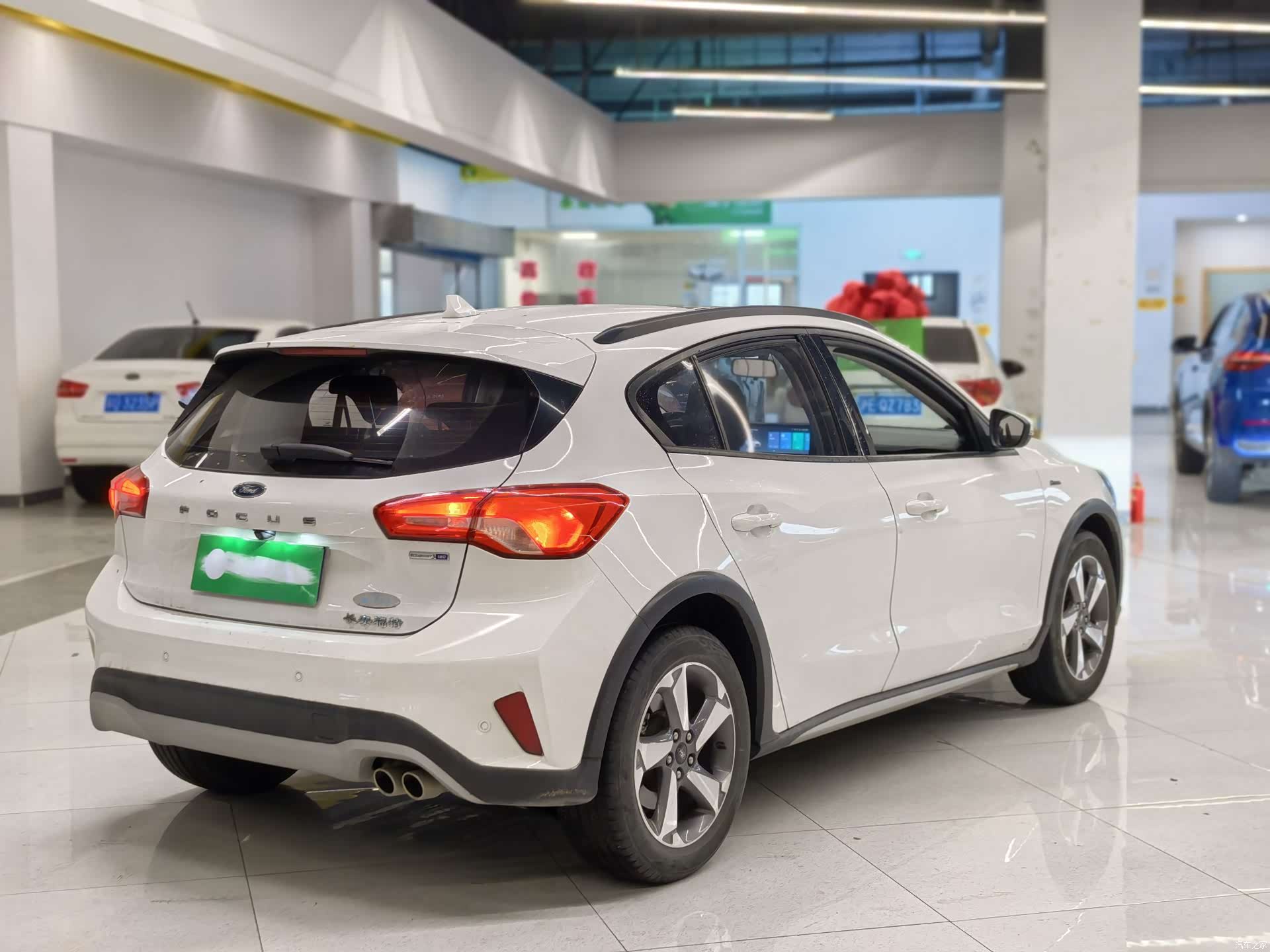 Ford Focus, 2022 все фото