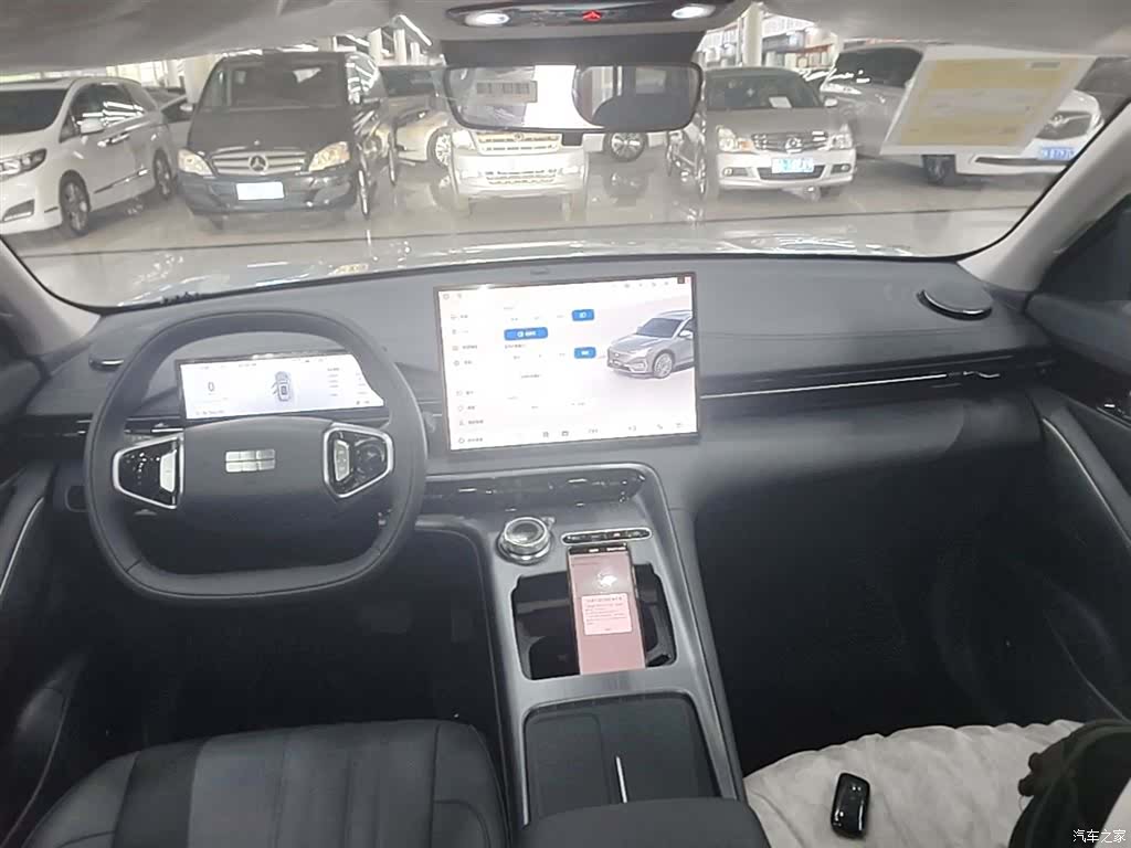 Geely Galaxy E5, 2026 10