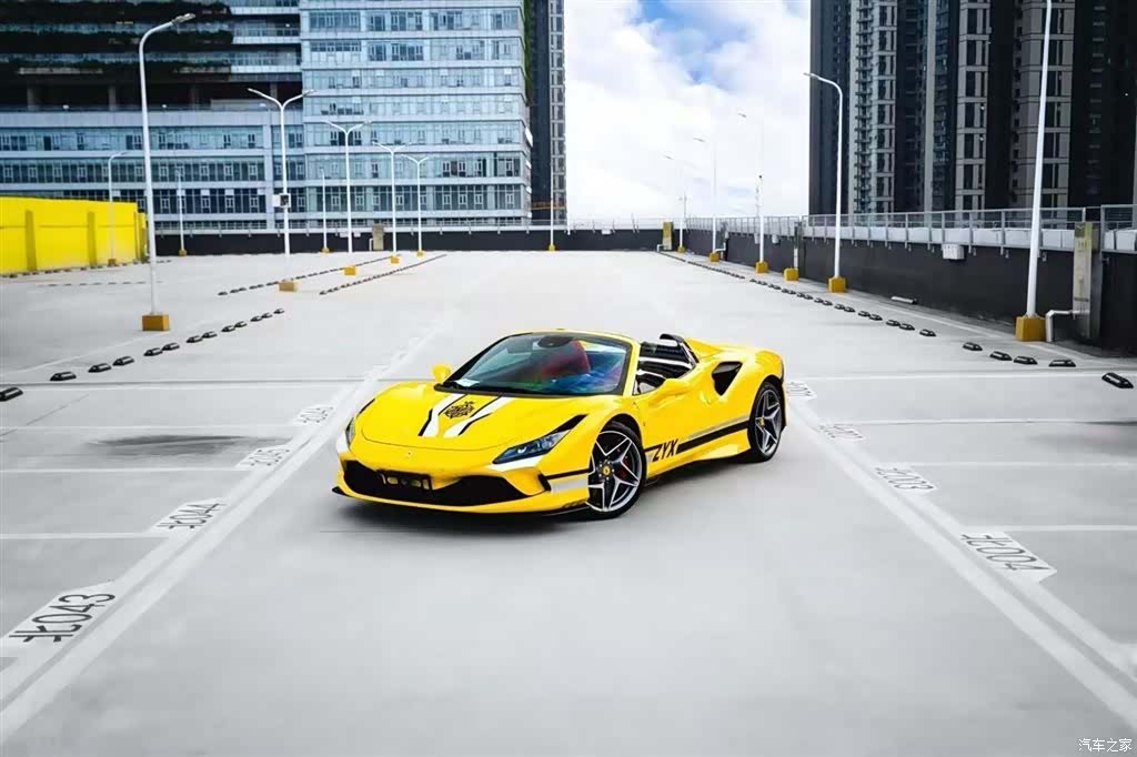 Ferrari F8, 2023 11