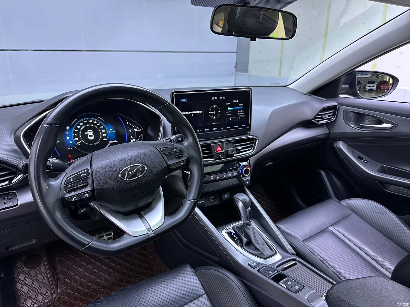 Hyundai Lafesta, 2019 10