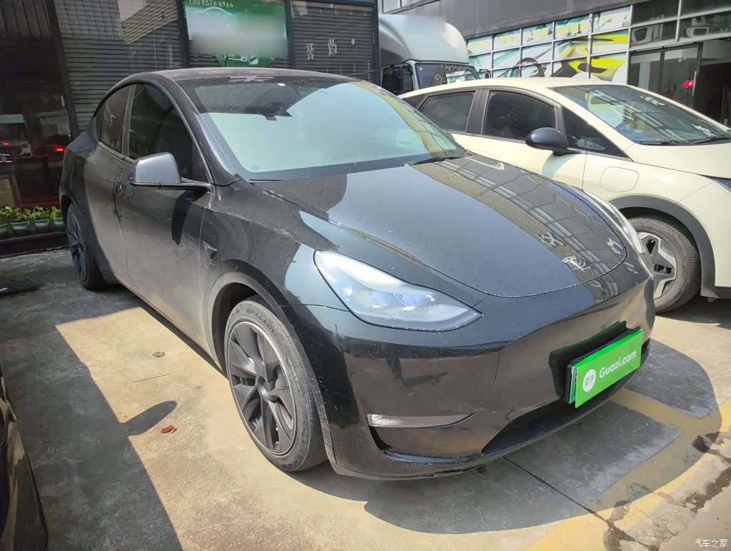 Tesla Model Y, 2022 22
