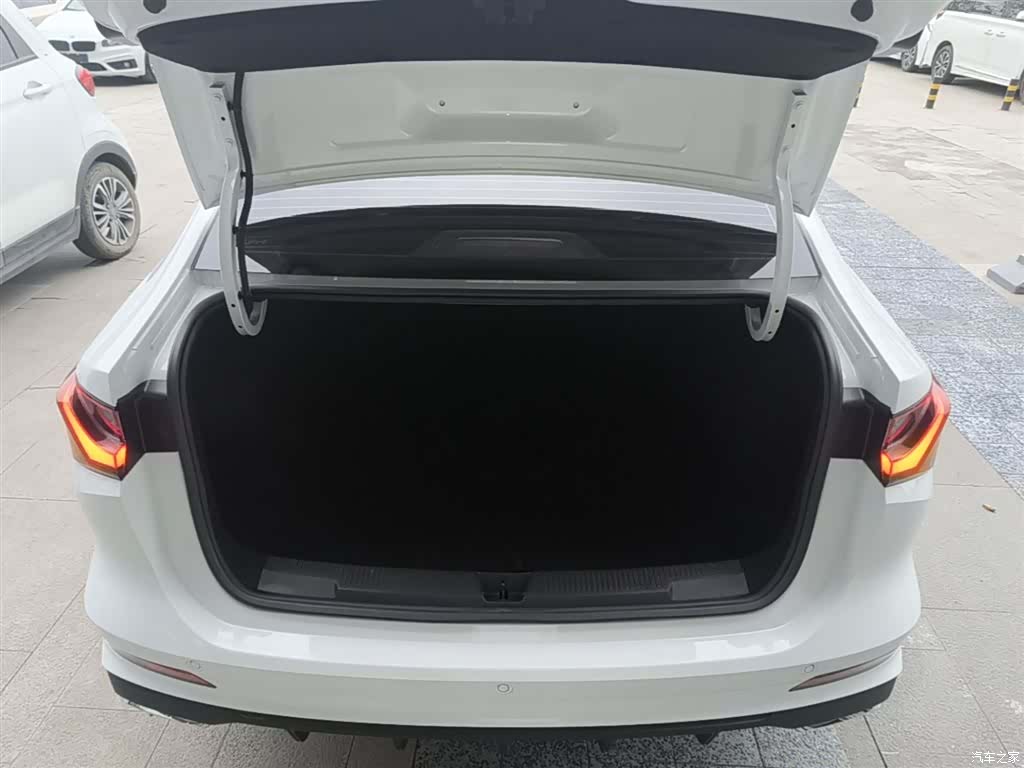 Roewe i5, 2024 19