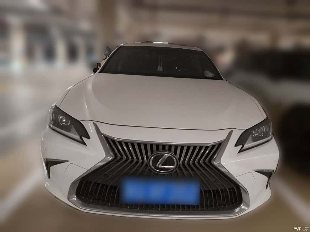 Lexus ES, 2020 24