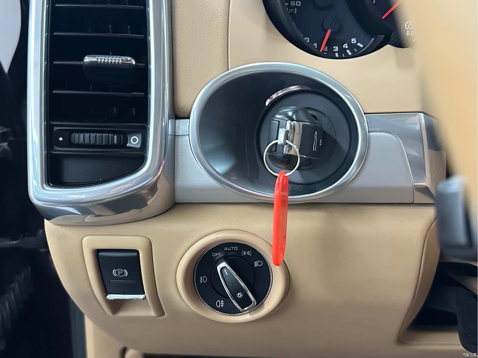 Porsche Cayenne, 2015 14