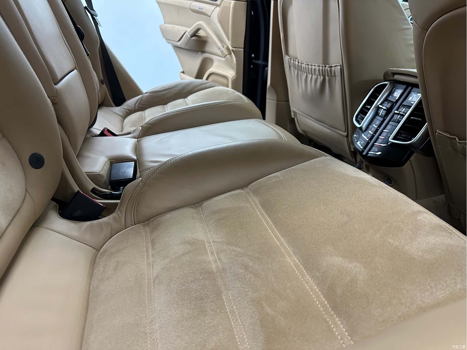 Porsche Cayenne, 2015 19