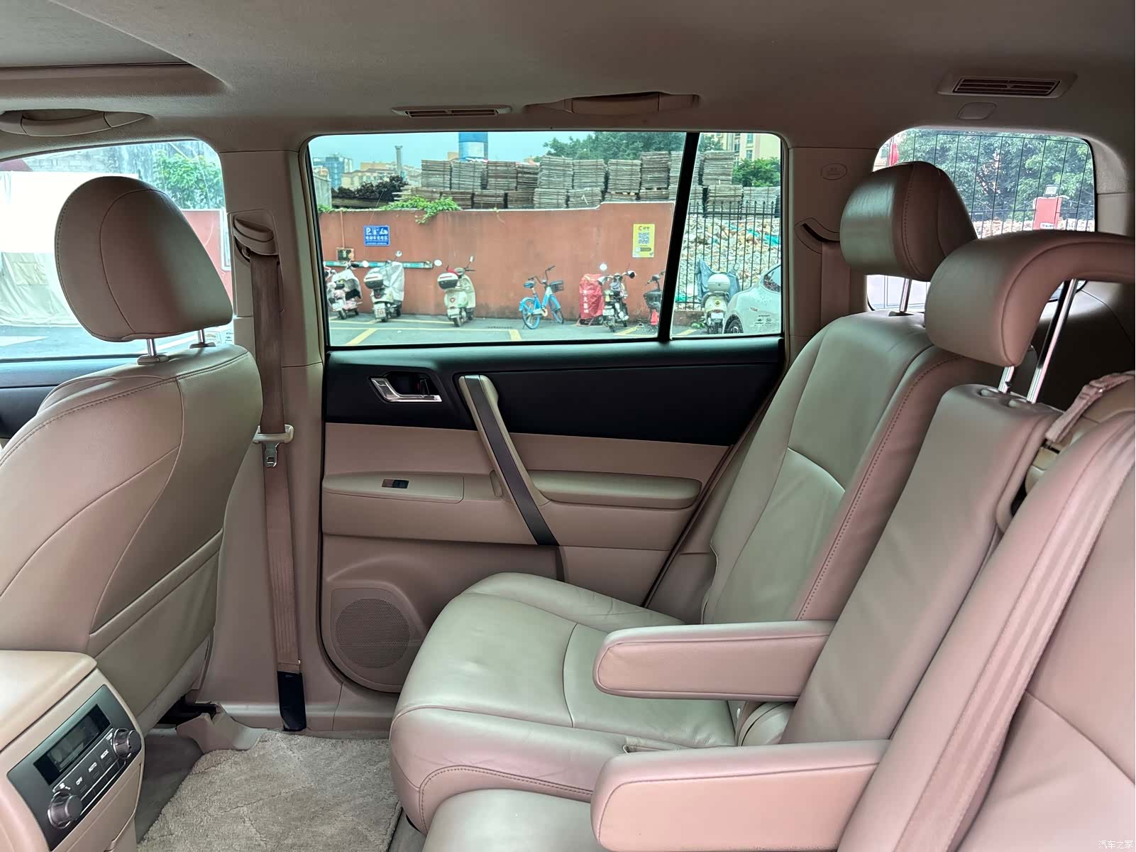 Toyota Highlander, 2010 16