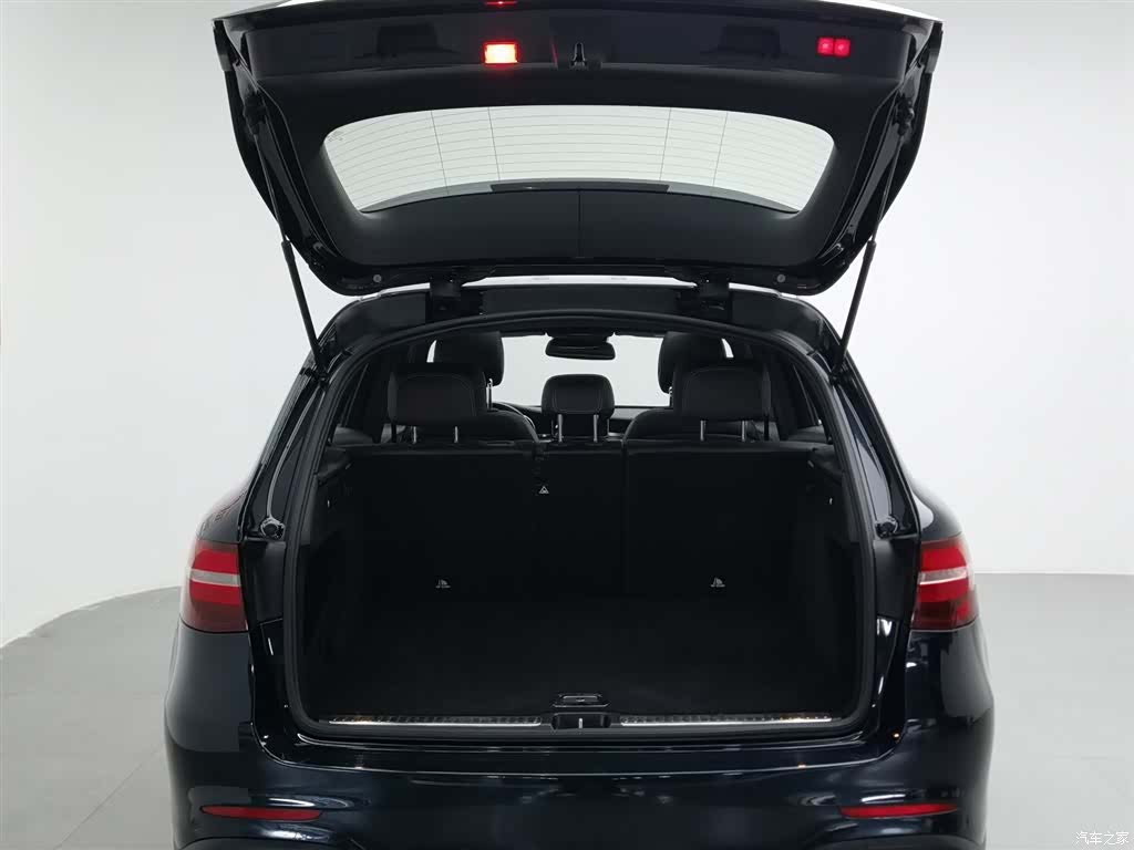 Mercedes-Benz GLC, 2018 16