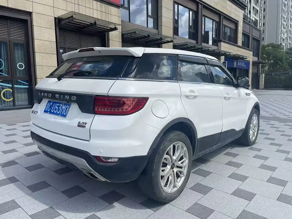 Landwind X7