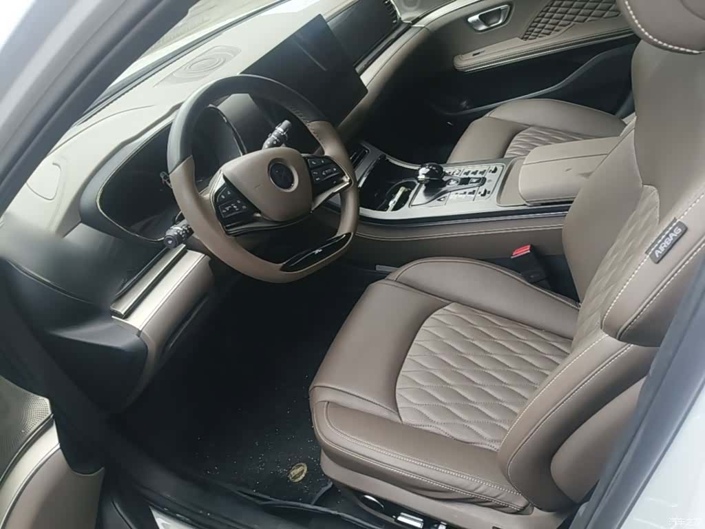 BYD Han, 2022 15