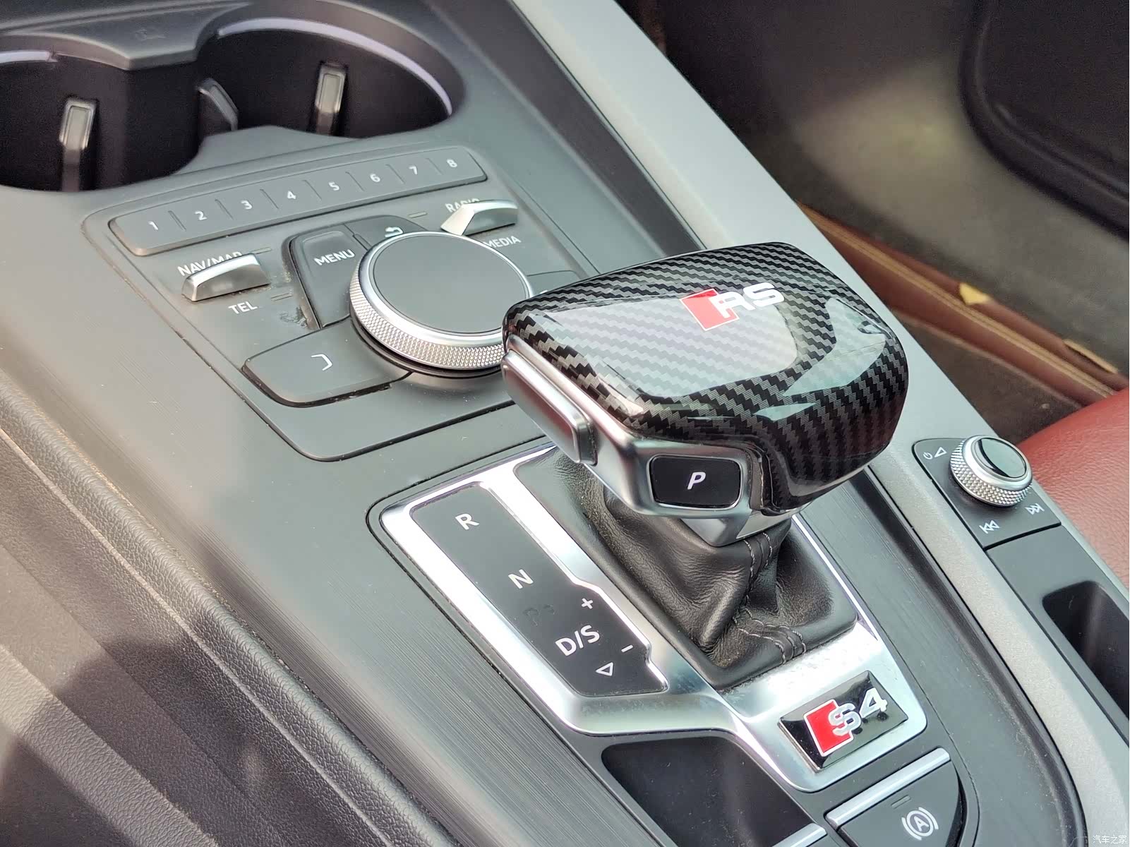 Audi A4L, 2017 9