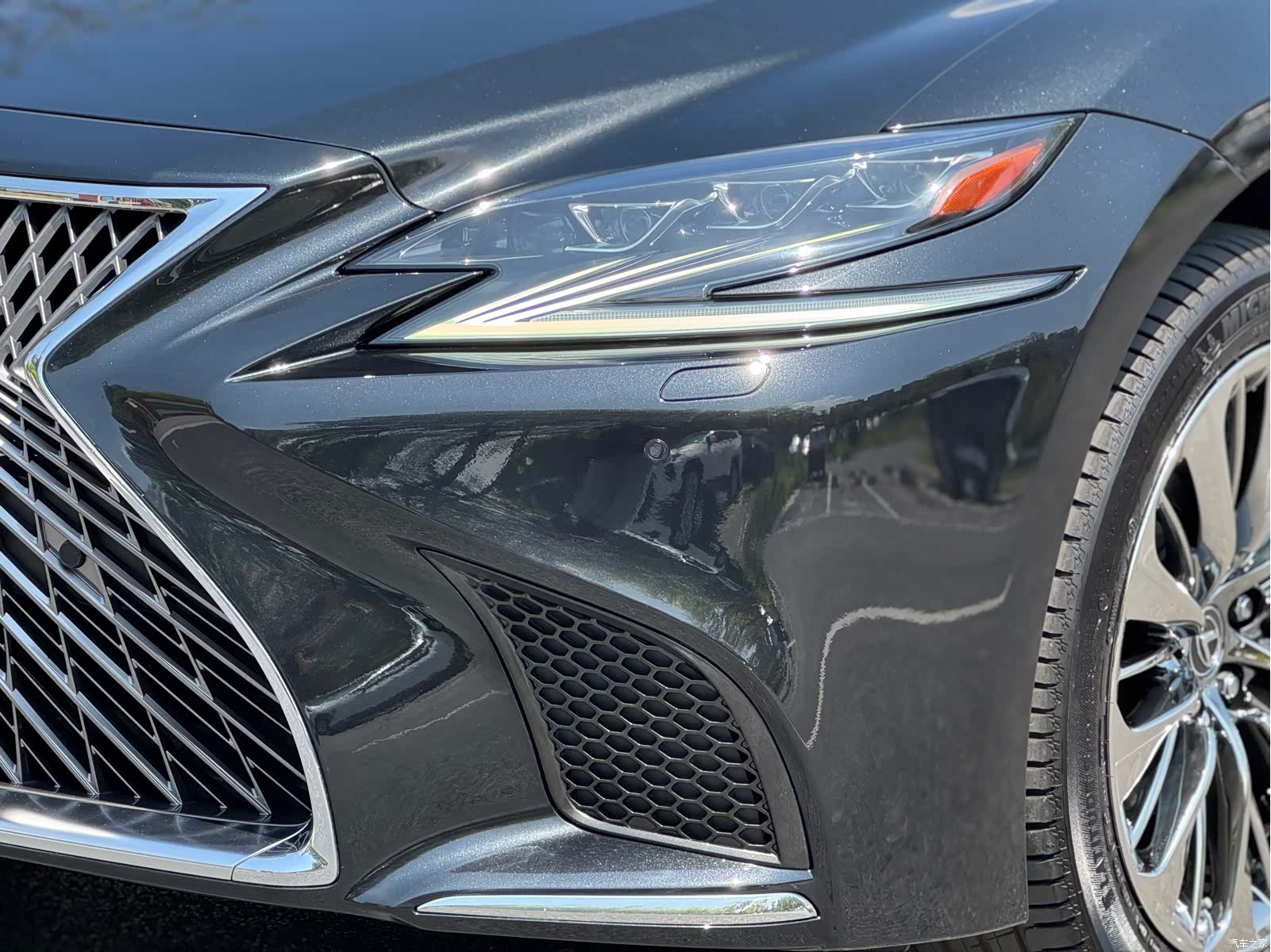 Lexus LS, 2019 18