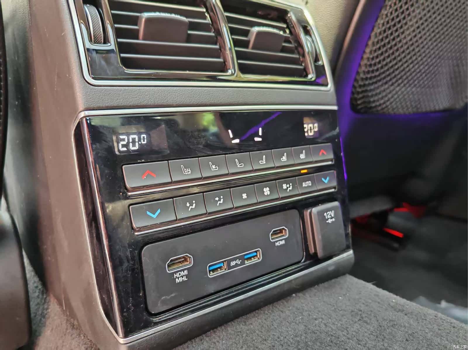 Land Rover XFL, 2018 14