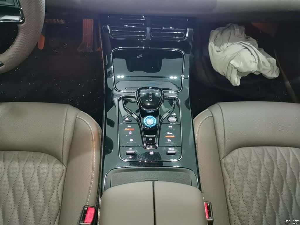 BYD Han, 2024 14