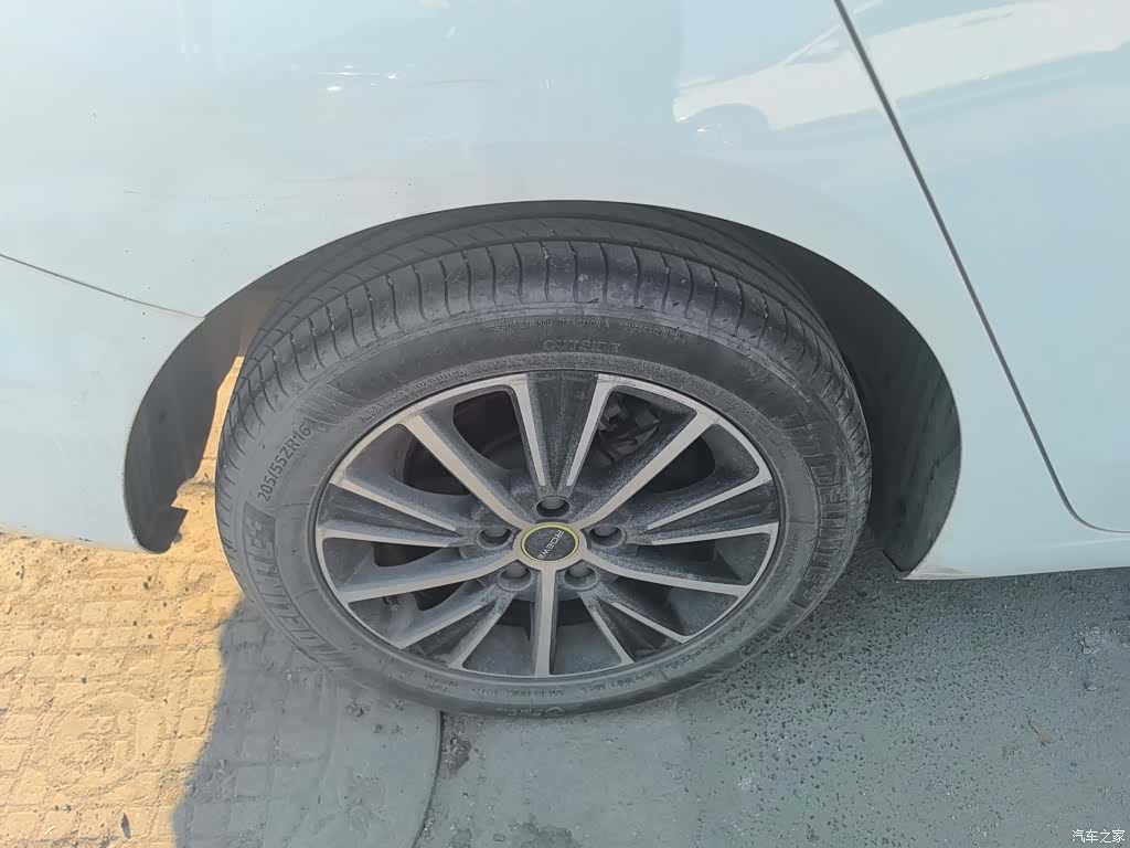 Roewe i5, 2022 21