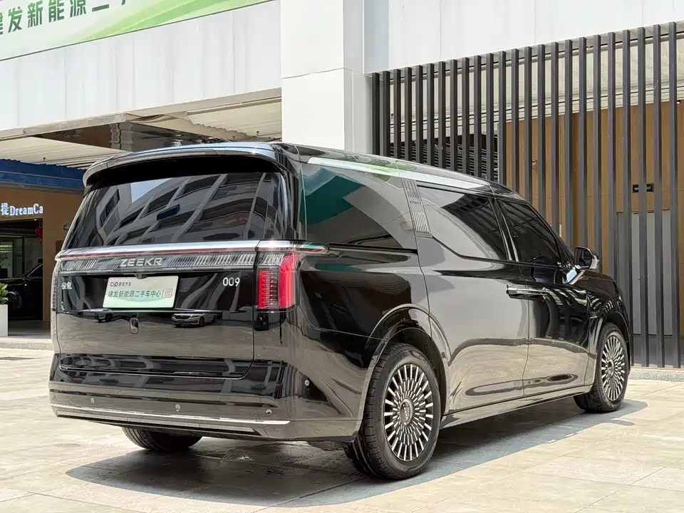 Zeekr 009