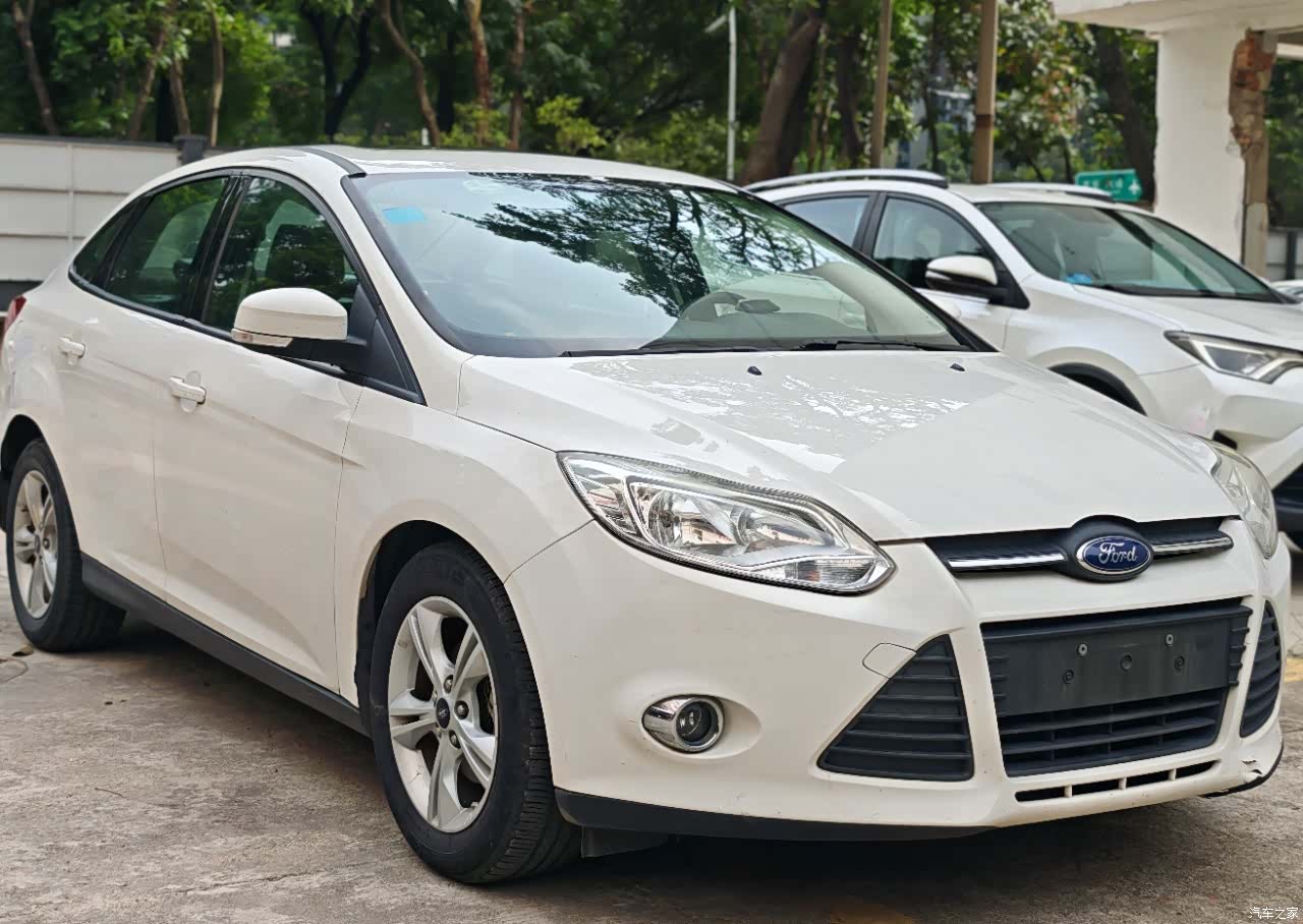 Ford Focus, 2014 3