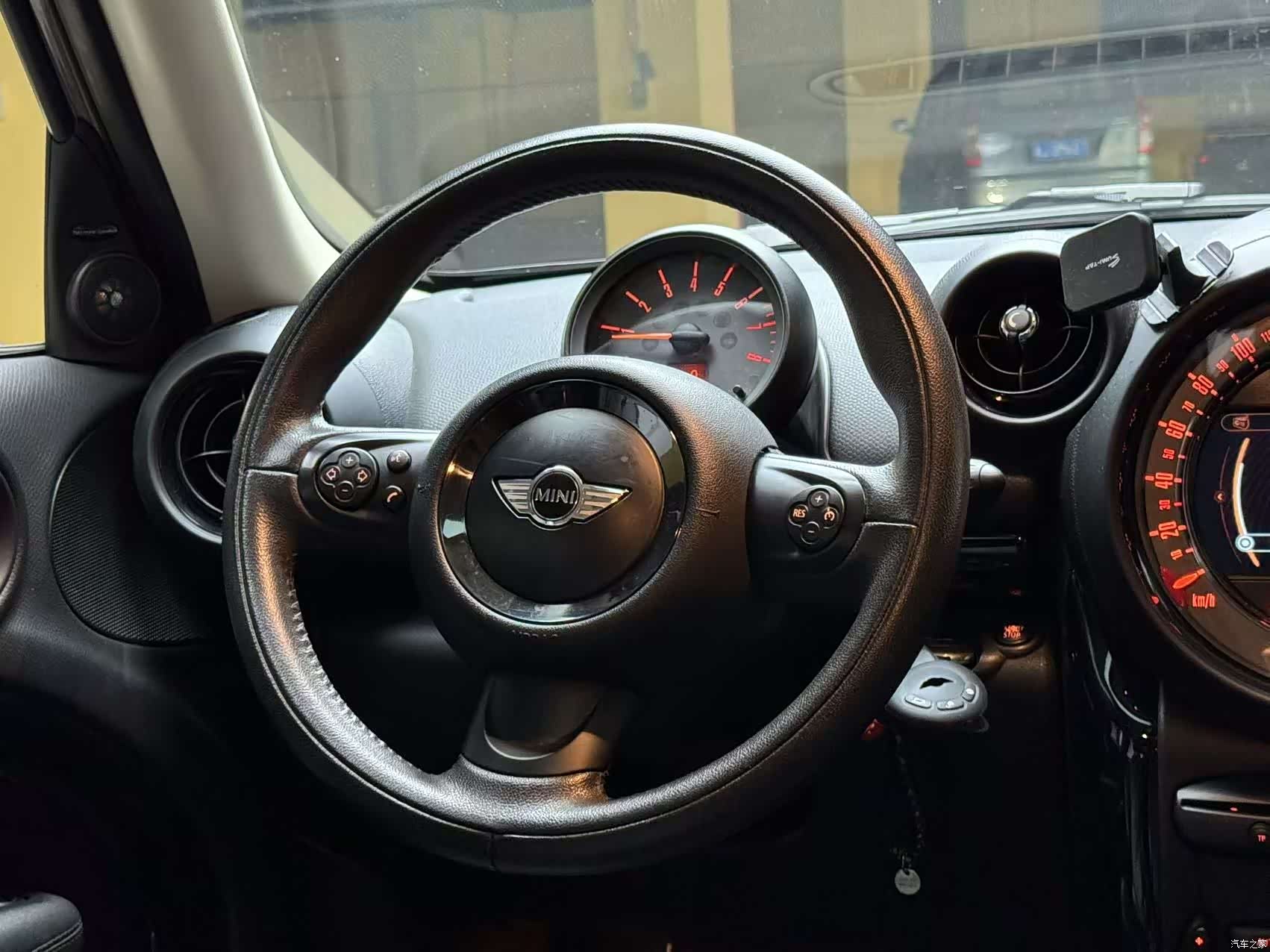 Mini Countryman, 2015 11