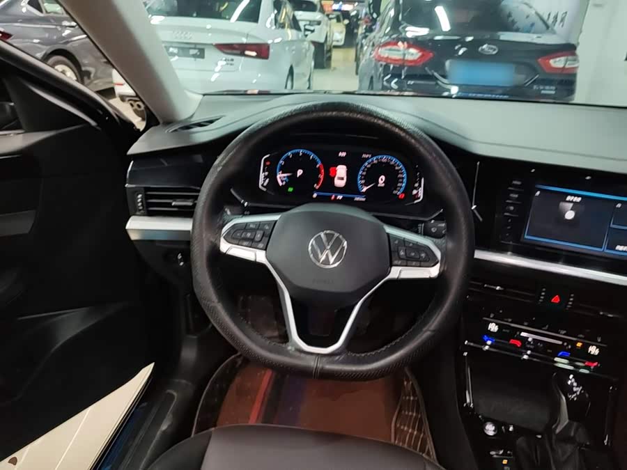Volkswagen Passat 2025, фото 10