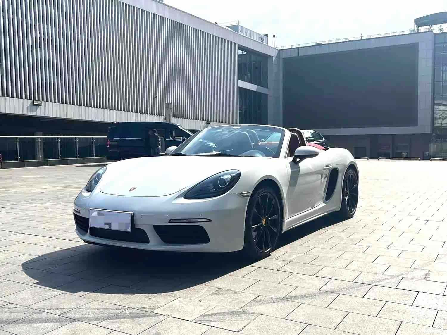 Porsche Boxster, 2018 1
