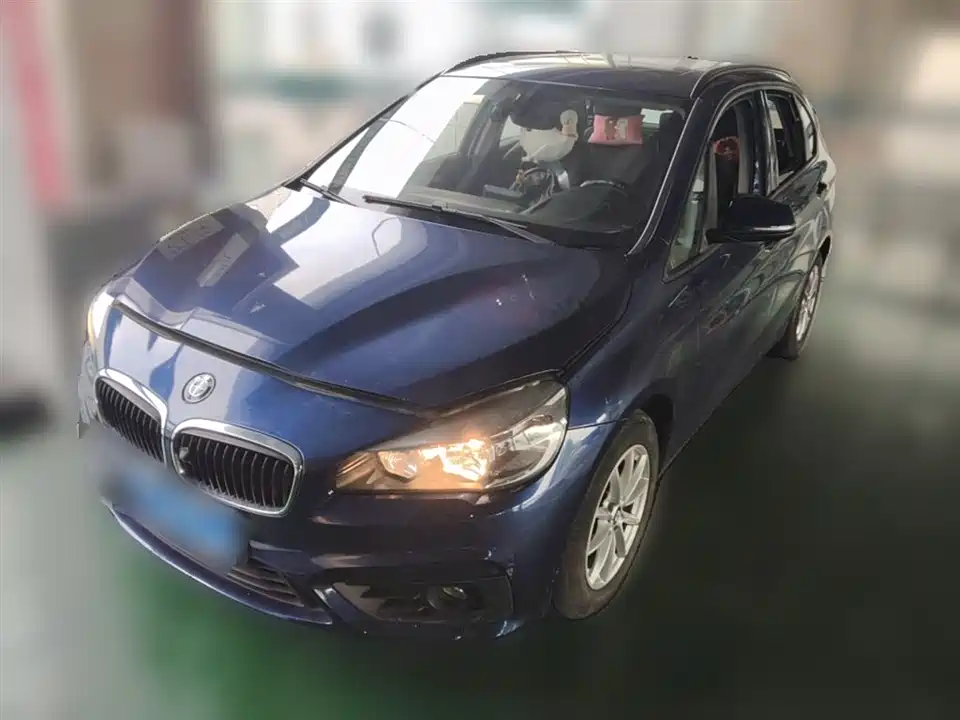 BMW 2 series station wagon