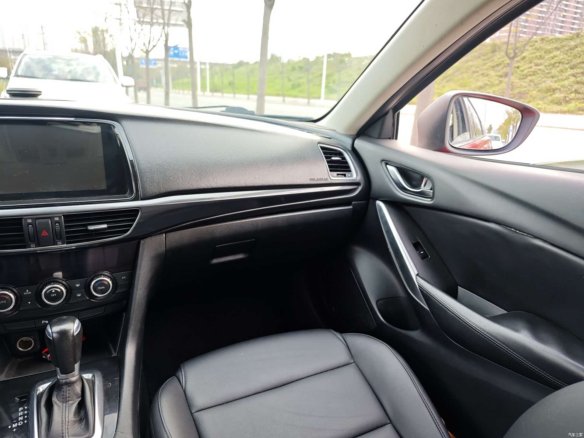 Mazda Atenza, 2016 11