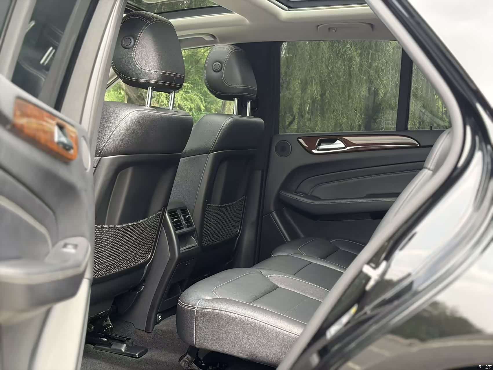 Mercedes-Benz M-Class, 2015 все фото