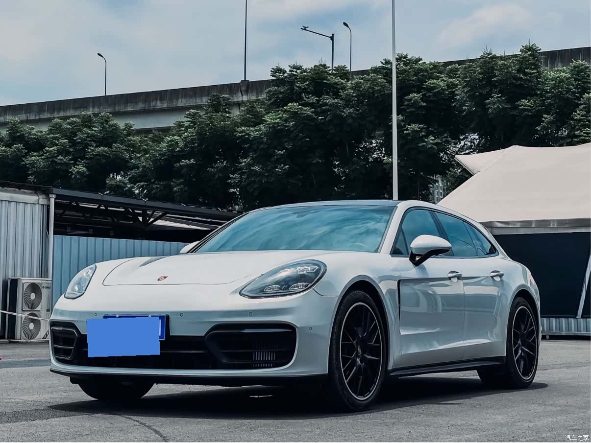 Porsche Panamera, 2022 3
