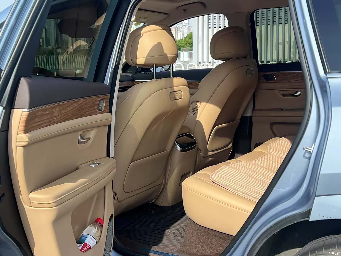 AITO M7, 2023 все фото