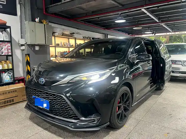 Toyota Granvia 2023 — купить из Китая под заказ