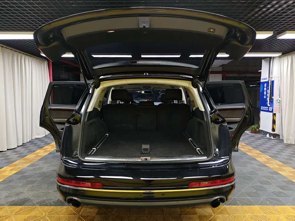 Audi Q7 Audi Q7