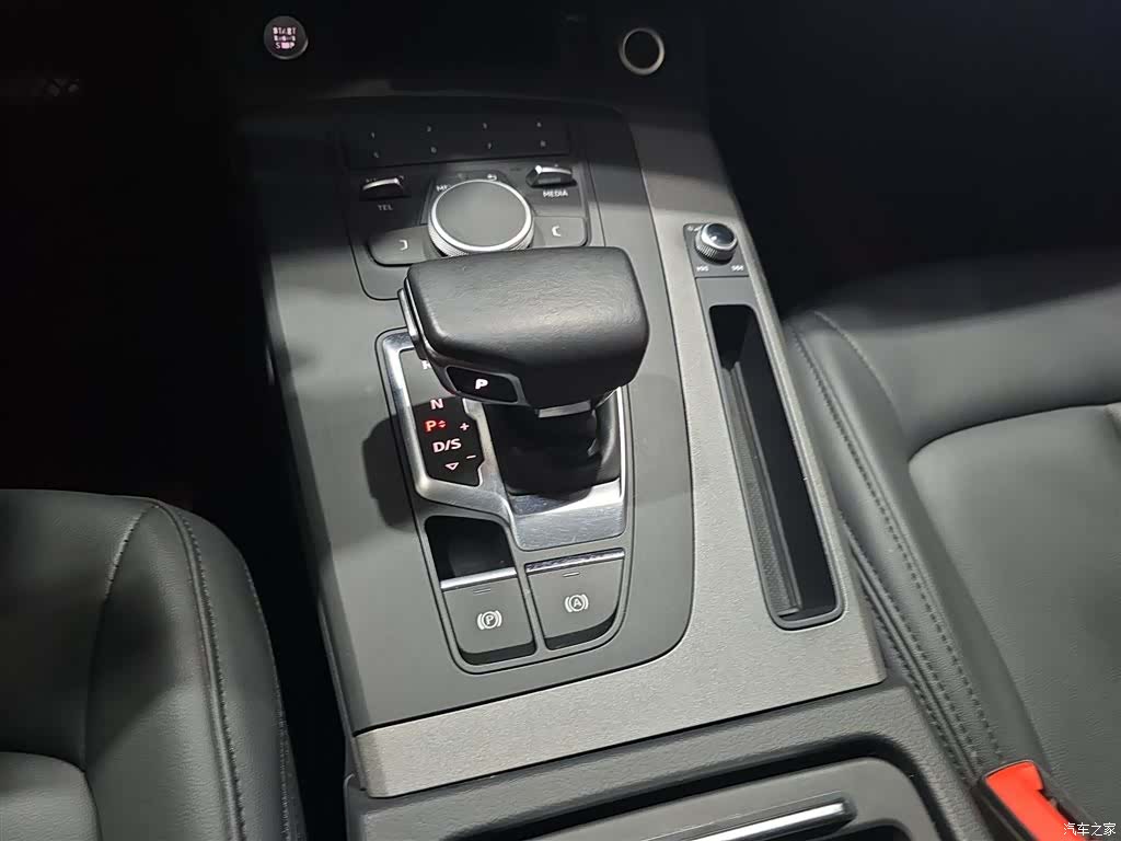 Audi Q5L, 2019 14
