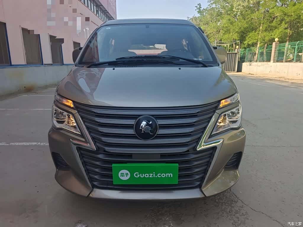 DongFeng M5, 2025 3
