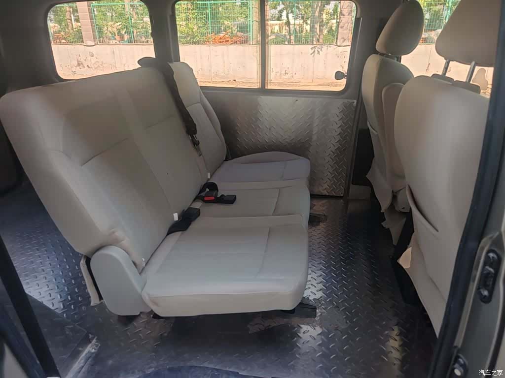 DongFeng M5, 2025 17