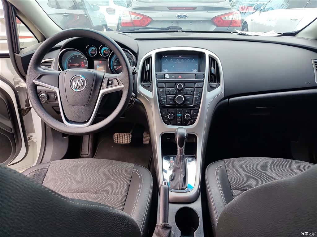 Buick XT, 2015 6
