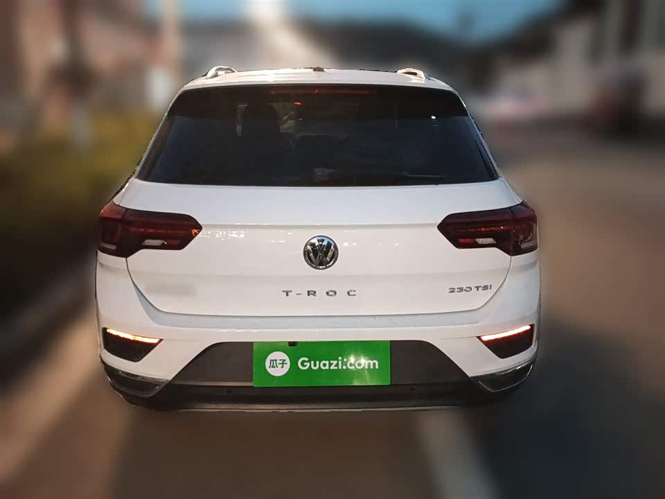 Volkswagen T-ROC exploring Songs