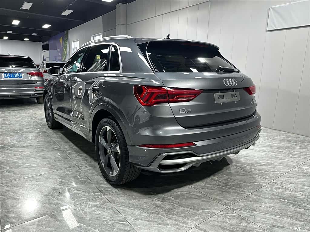 Audi Q3, 2022 4
