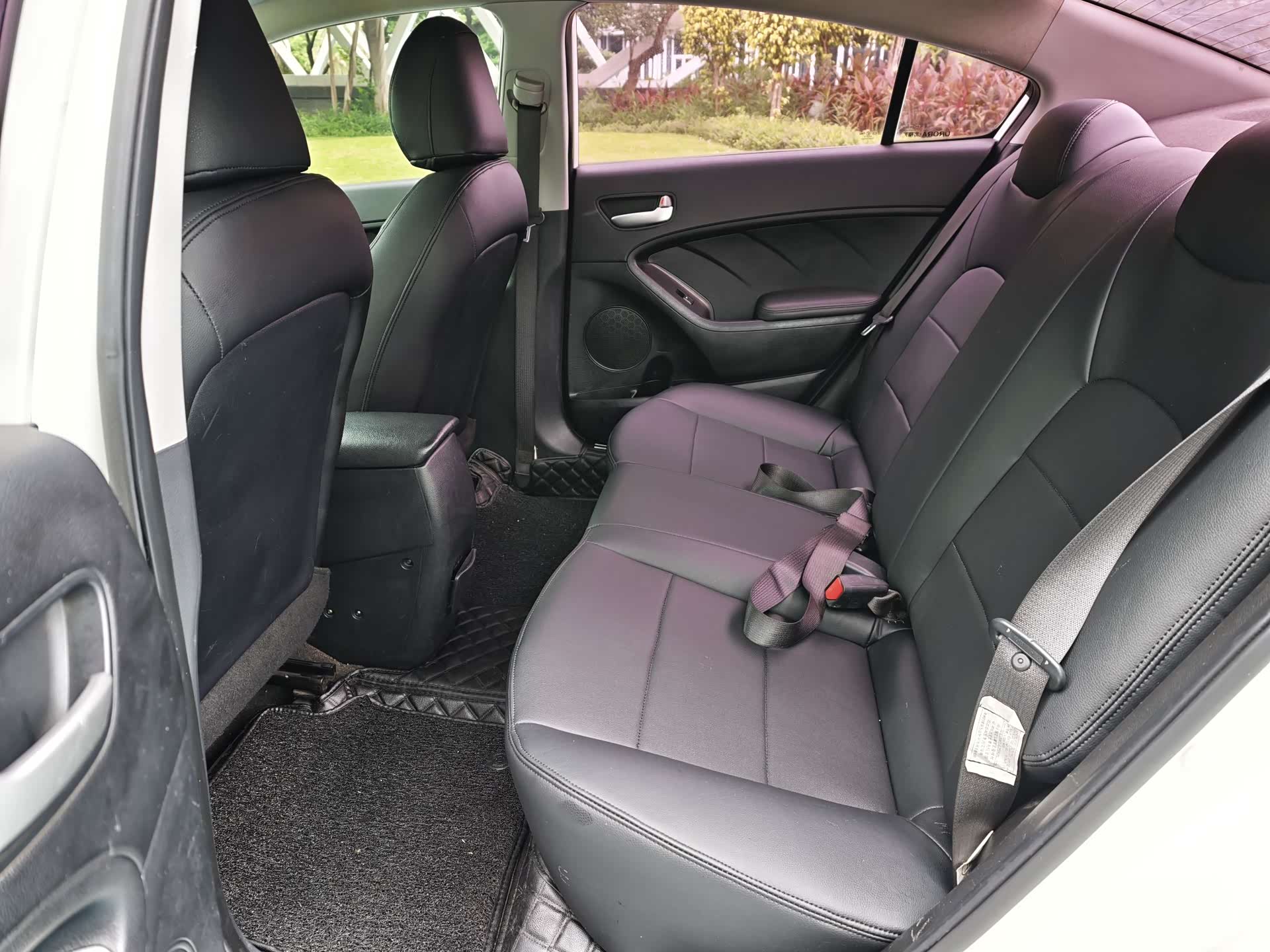 Kia K3, 2014 7