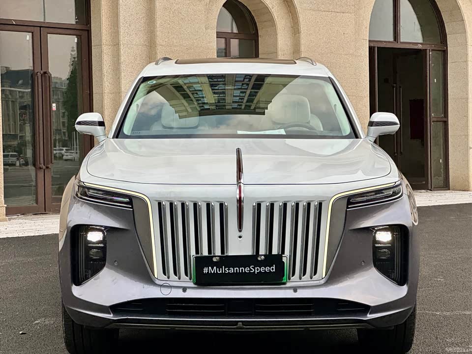 Hongqi E-HS9