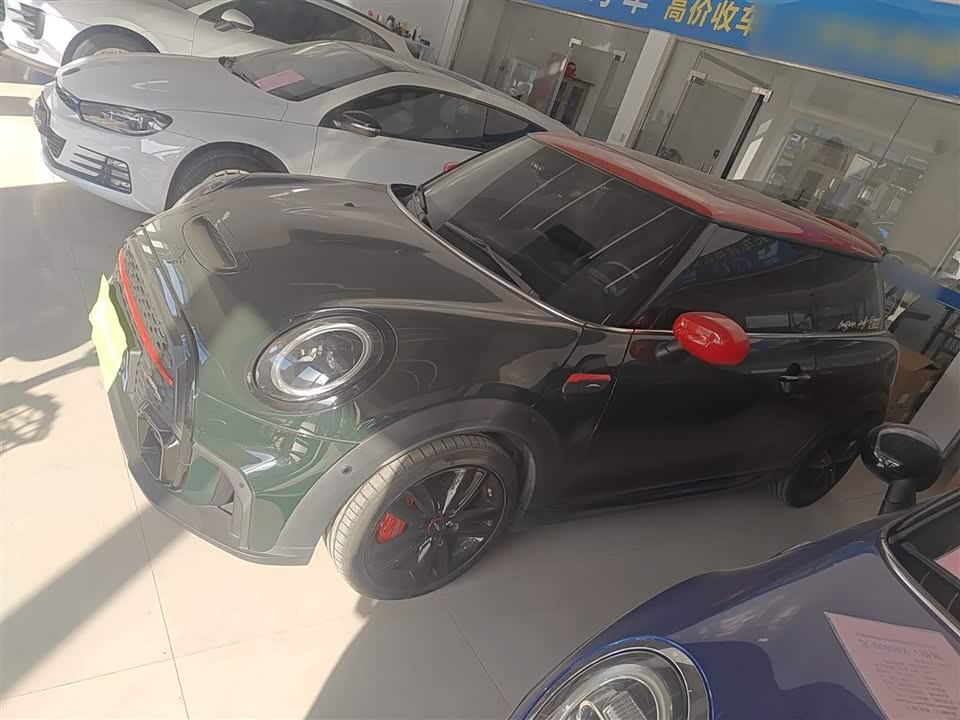 MINI JCW