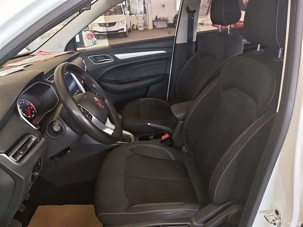 Roewe RX3, 2020 11