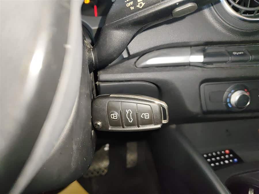 Audi A3 2016, фото 9