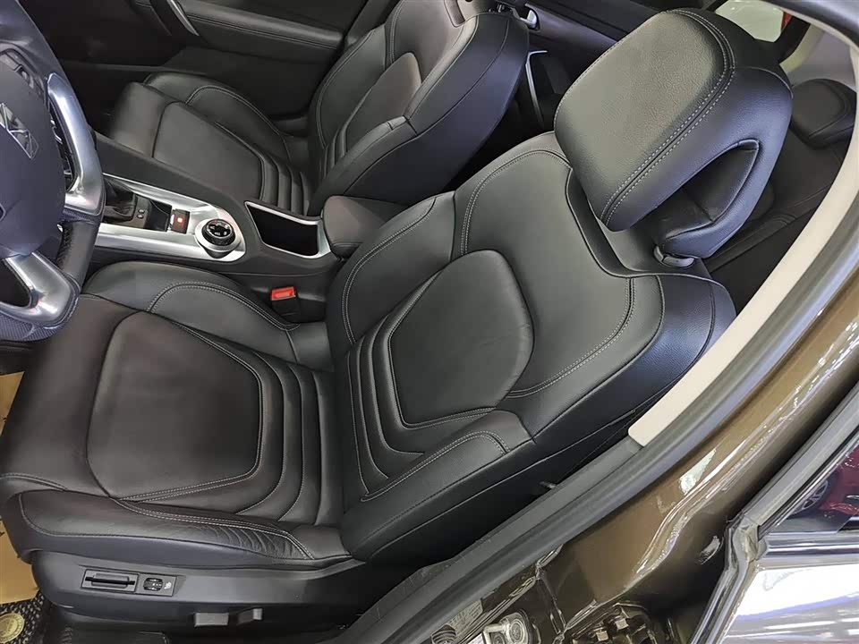 DS 6 DS 6